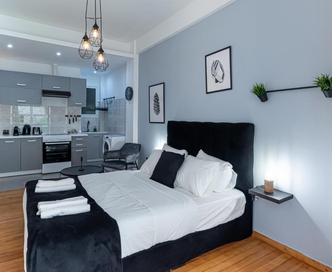 Couple Getaway With Queen Bed Daire Atina Dış mekan fotoğraf